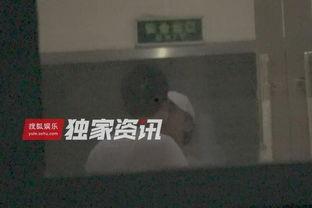 在电梯间里面亲嘴视频,私密视频引发热议
