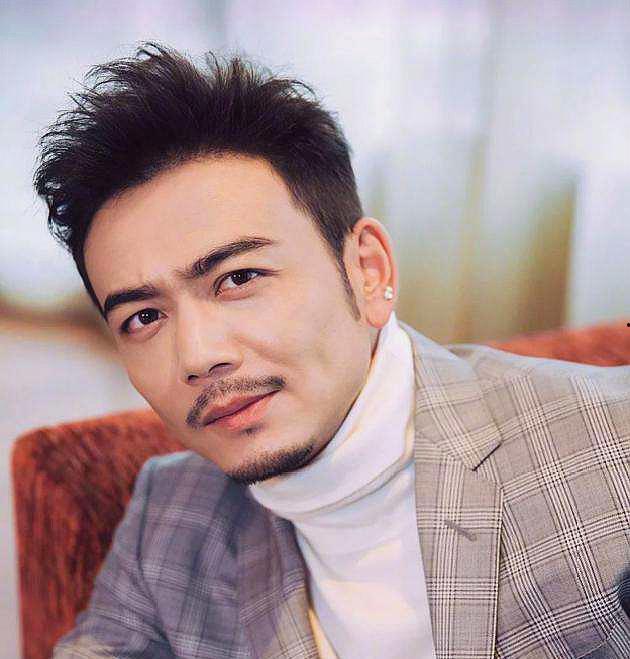 娱乐吃瓜酱老人头像是谁,揭秘“娱乐吃瓜酱老人”头像背后的神秘人物